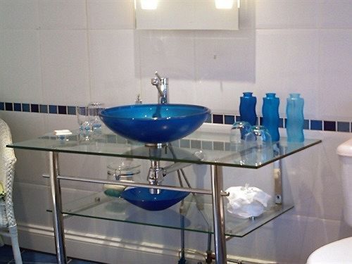 Linchens Bed And Breakfast Felbridge Экстерьер фото